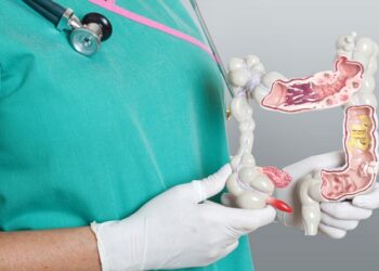 Как проходит консультация проктолога и когда необходимо записаться на прием