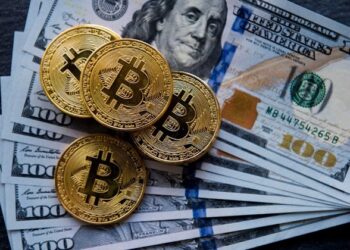 Обмен кэш доллара на Биткоин в Киеве: что нужно для выгодной инвестиции