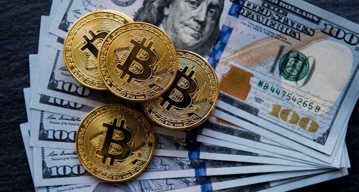 Обмен кэш доллара на Биткоин в Киеве: что нужно для выгодной инвестиции