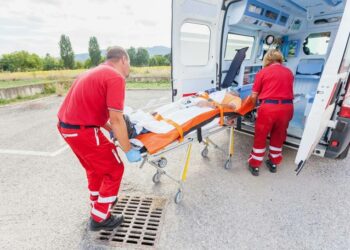 Медицинское такси EVOMED: забота о пациентах с кислородной поддержкой