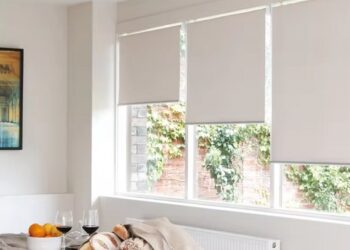 Тканинні ролети для створення легкої атмосфери