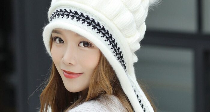 Жіночі шапки: основні характеристики, різновиди та поради щодо вибору