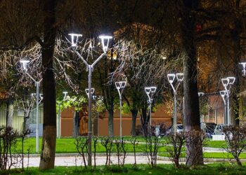 Садово-паркове освітлення від LEDSTER: види приладів та основні переваги