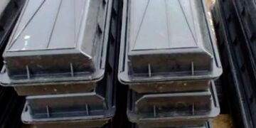 Формы для изготовления бордюра – основные виды и критерии выбора