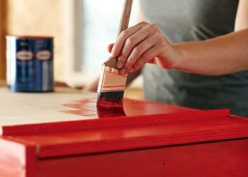 Эпоксидная краска для мебели: основные особенности, достоинства и выбор