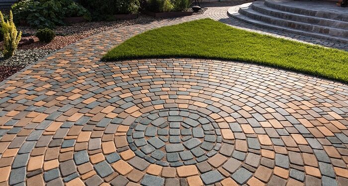 Плитка тротуарная для дома: ключевые достоинства и советы по выбору