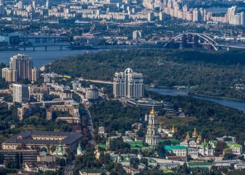 Купівля квартири в Києві з агентством Avezor: широкий вибір та актуальна інформація