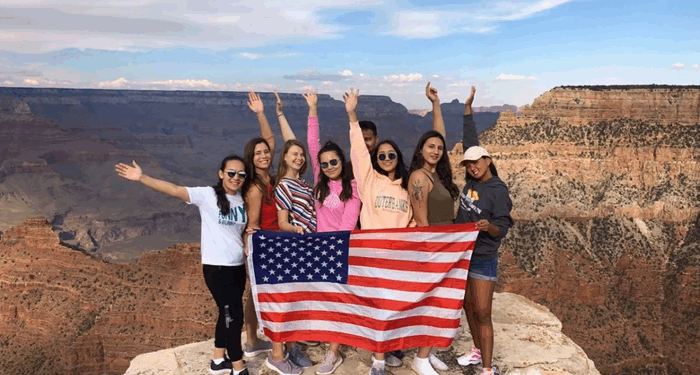 Главные достоинства программы Work and Travel и ее суть