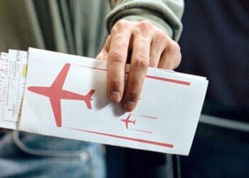 Можно ли вернуть авиабилет и какие условия при этом действуют