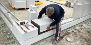 Правила и технология кладки стен из газобетона для прочности и точности выполнения
