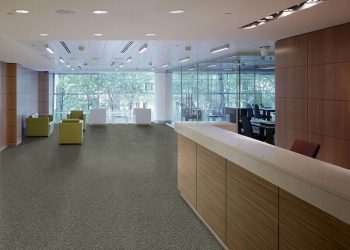 Напольные покрытия для коммерческих помещений: особенности выбора