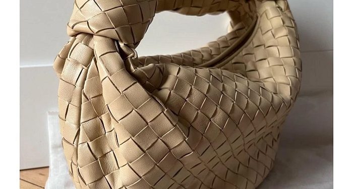 Як правильно обрати брендову сумку: детальний гід для вдалої покупки