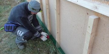 Як правильно закрити вентзазори фасаду від гризунів, щоб миші не оселилися в газобетоні