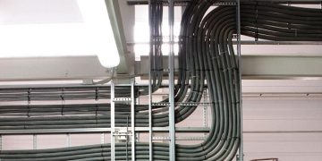 Системи кабельних трас для прокладання силових високовольтних кабелів та їх особливості