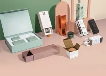 OEM vs custom cosmetic packaging