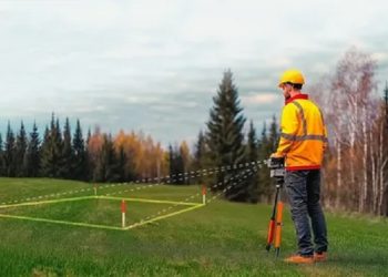 Вынос в натуру границ участка: как оформить работы и избежать споров